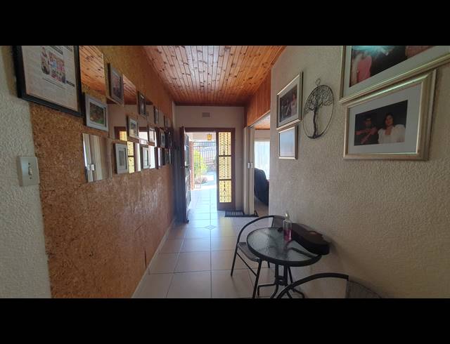 3 BEDROOM FREEHOLD FOR SALE IN RISANA